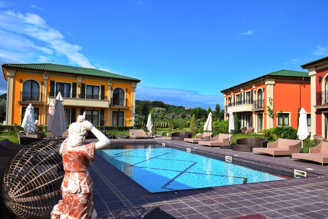 Villas For 4 Or 6 Adults In Therma Village Kranevo Exterior photo