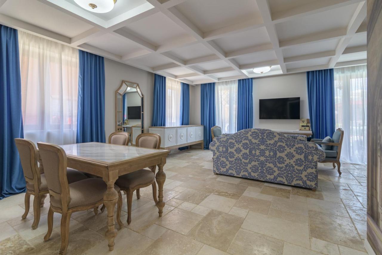 Villas For 4 Or 6 Adults In Therma Village Kranevo Exterior photo