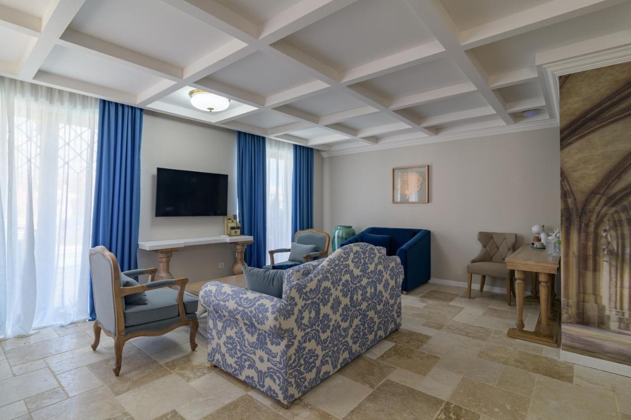 Villas For 4 Or 6 Adults In Therma Village Kranevo Exterior photo