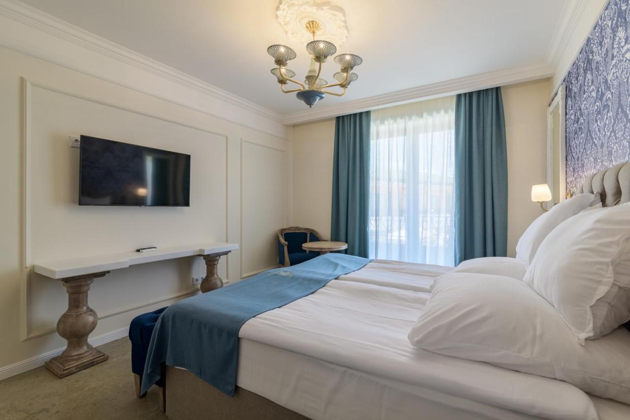 Villas For 4 Or 6 Adults In Therma Village Kranevo Exterior photo