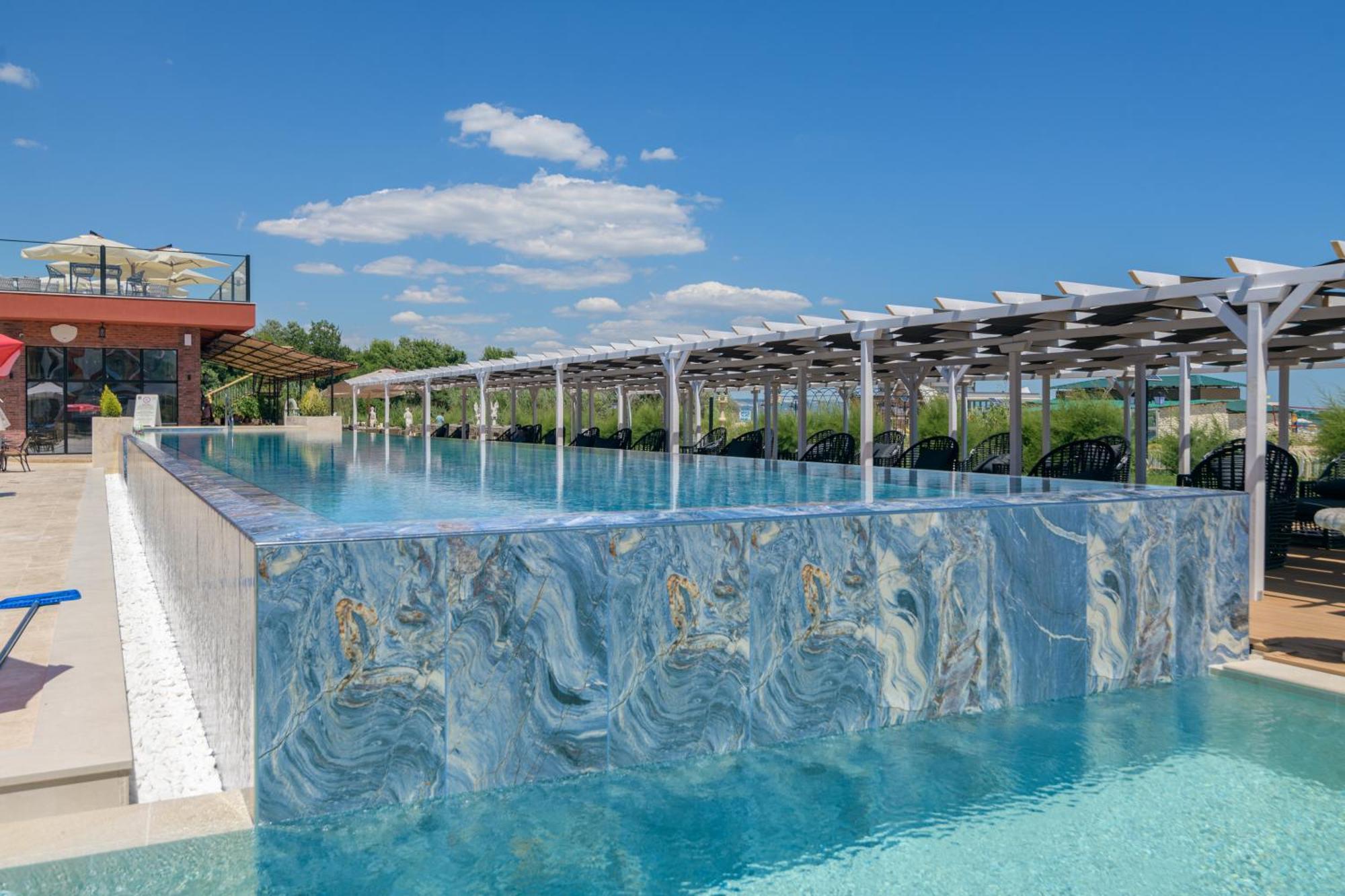 Villas For 4 Or 6 Adults In Therma Village Kranevo Exterior photo