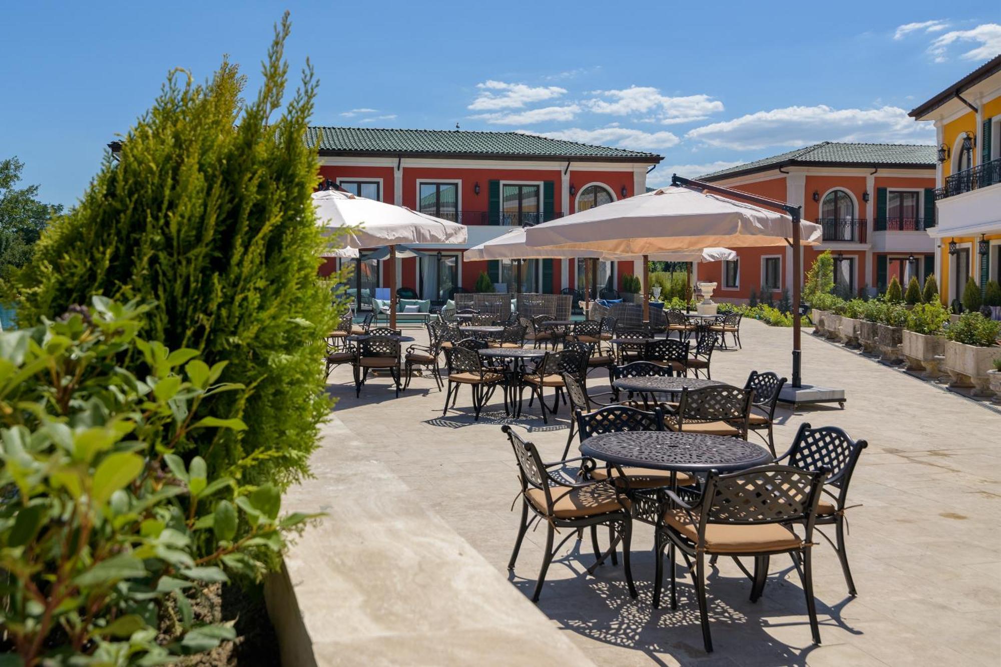 Villas For 4 Or 6 Adults In Therma Village Kranevo Exterior photo